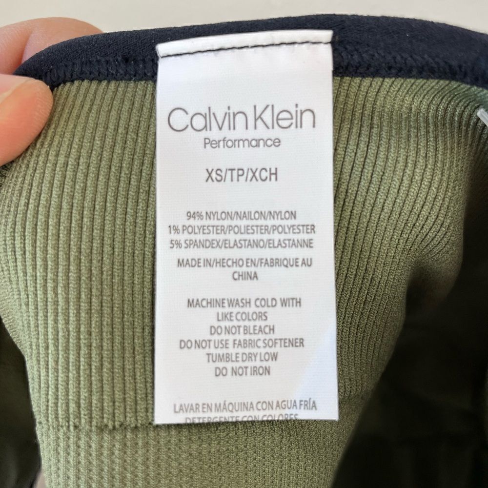NWOT Calvin Klein Performance Sports Bra Size XS - Picture 3 of 3